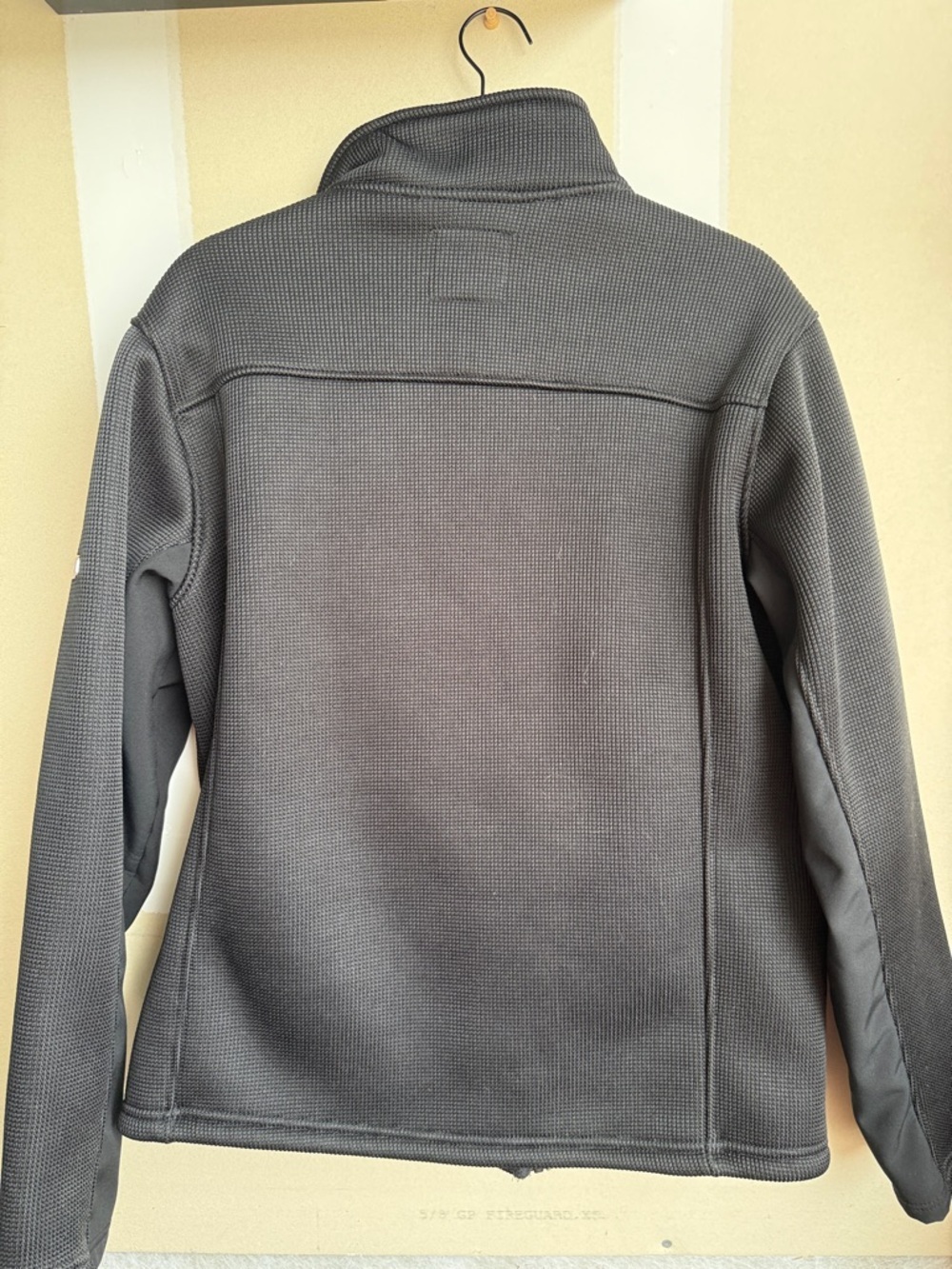 Swiss Tech Black Full-Zip Softshell Jacket - Picture 4 of 5
